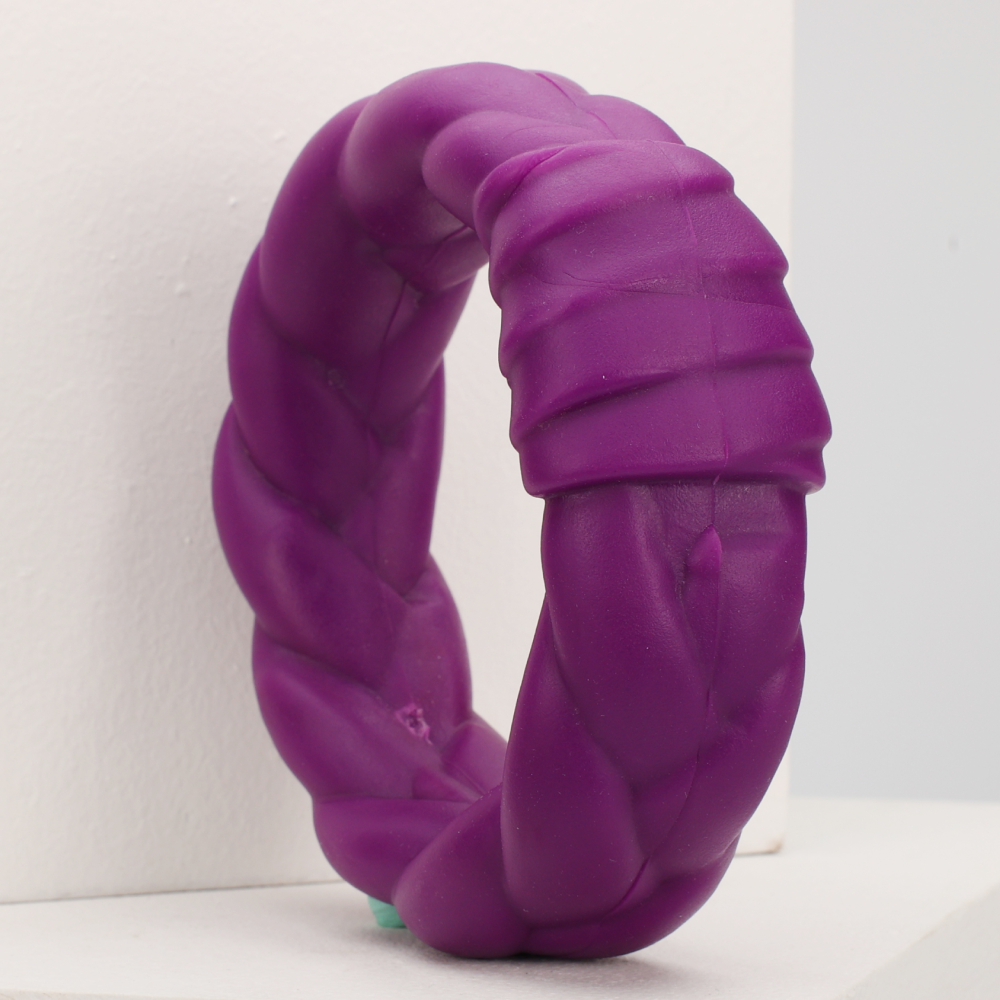 Skatrs Rubber Twisted Ring Toy for Dogs (Purple)