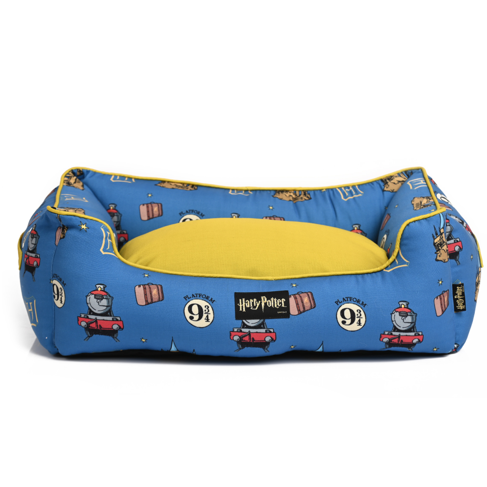 Harry Potter Welcome To Hogwarts Bed for Pets