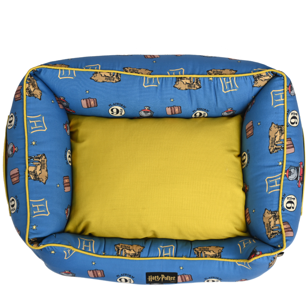 Harry Potter Welcome To Hogwarts Bed for Pets